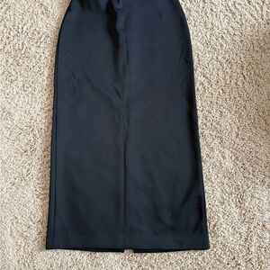 Babaton/Aritzia midi skirt size 6 NWOT